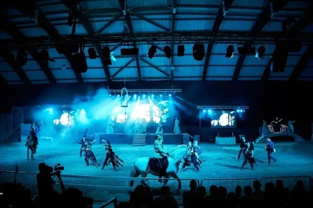 Fantasztikus este a Patkó Lovas és Szabadtéri Színházban – Sissi története megelevenedett!