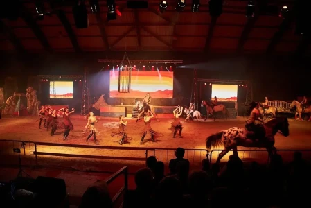 Szárnyaló sörények, hatalmas taps – ilyen volt a Szilaj 2. – Zabolátlan péntek esti bemutatója!