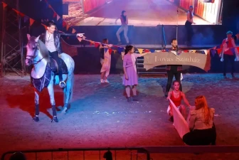 Zápor jött, de az élmény maradt – ilyen volt a péntek este Mórahalmon!